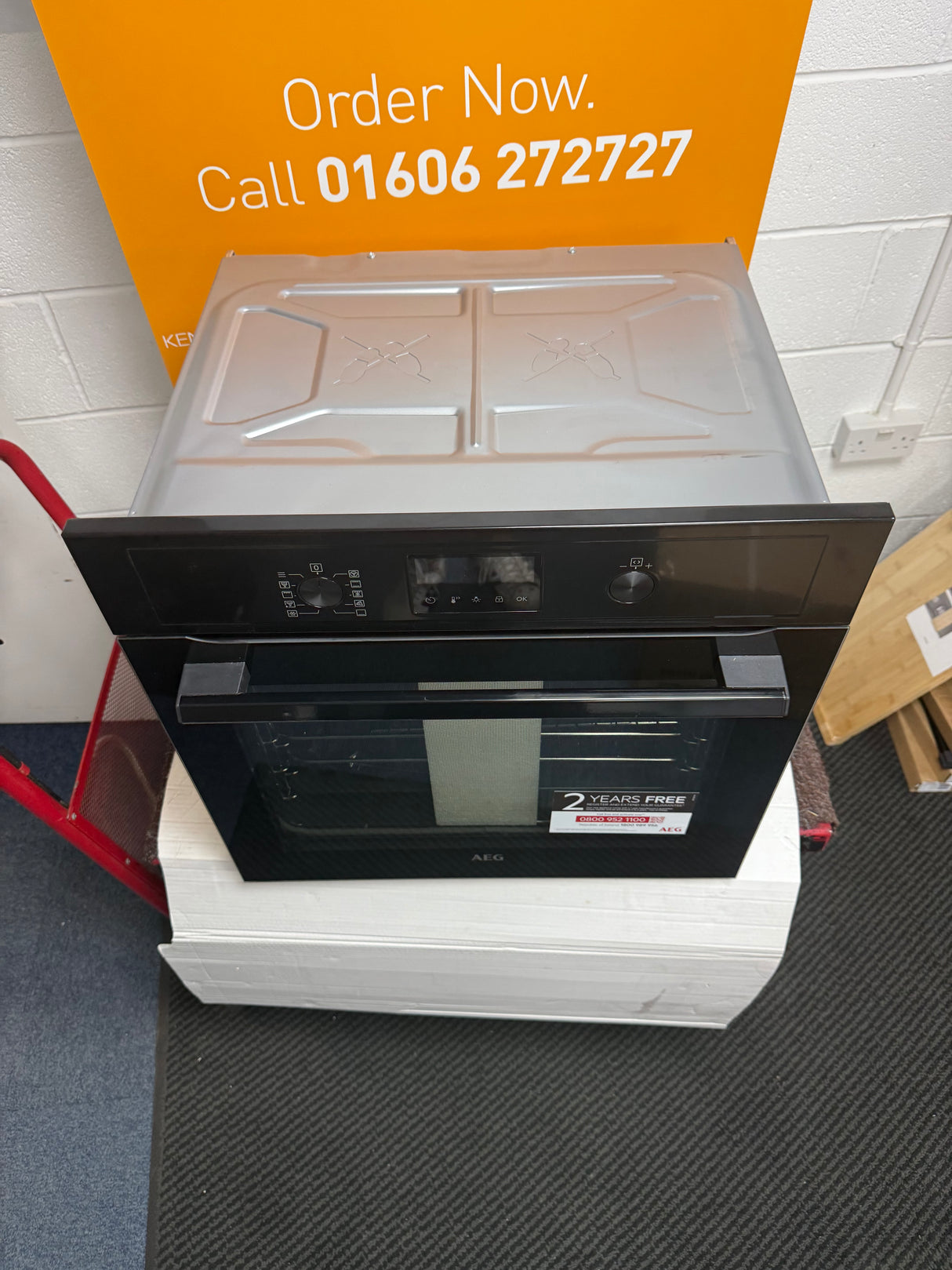 AEG BPX535061B (20) Built-In Electric Single Oven with Pyrolytic Self Cleaning in Black - A Rated - (Ex Display) - HW182320