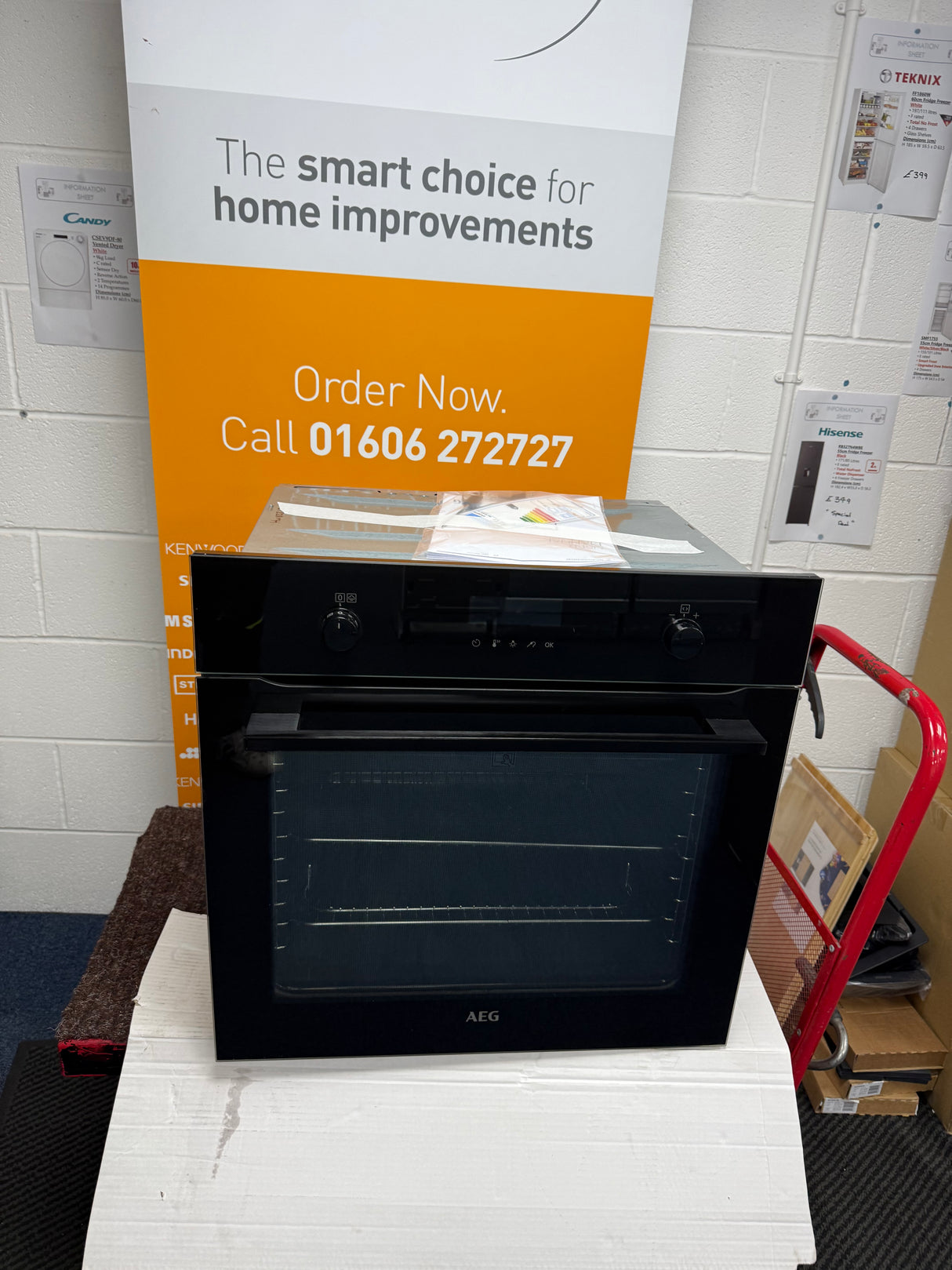 AEG BPK556260B (19) Steambake Built-in Electric Single Oven with Pyrolytic Self Cleaning in Black - A+ Rated - (Ex Display) - HW182319