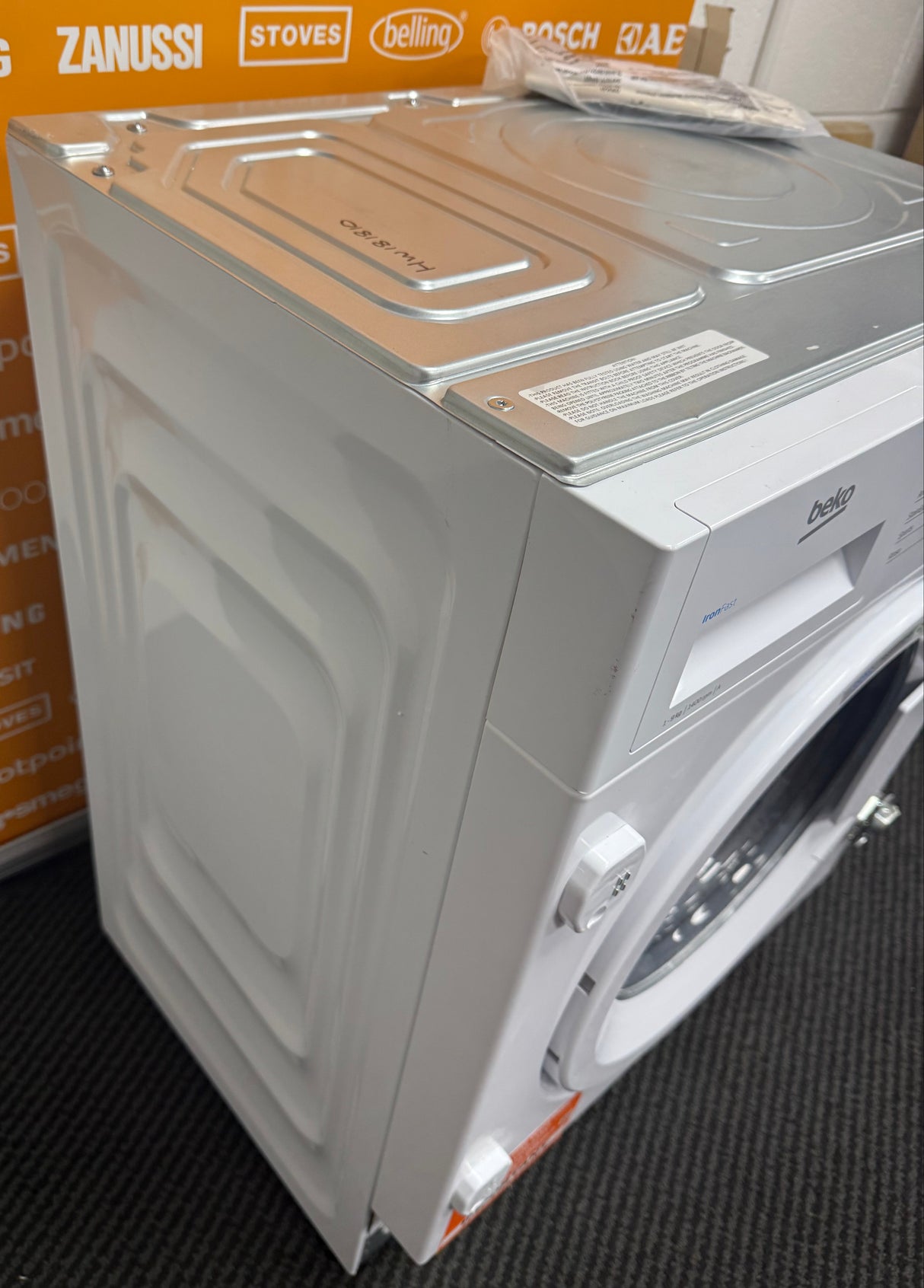 Beko WTIK94121F (10) Integrated 9KG 1400 Spin Washing Machine in White - A Rated - (Ex Display Dented) - HW181810