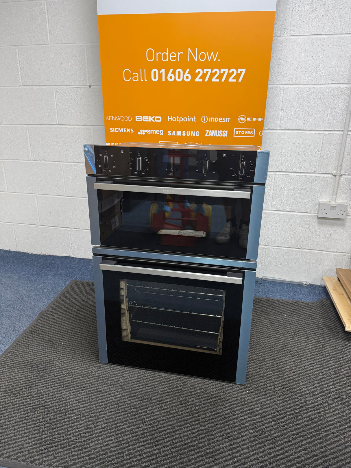 Neff N50 U1ACE2AN3B (14) Built-In Electric Double Oven in Stainless Steel - A Rated - (Ex Display) - HW182414