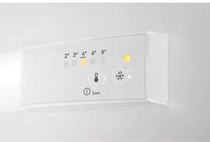 AEG OSC5S181ES 70/30 Integrated Fridge Freezer 2 Year Warranty NEW HW182693