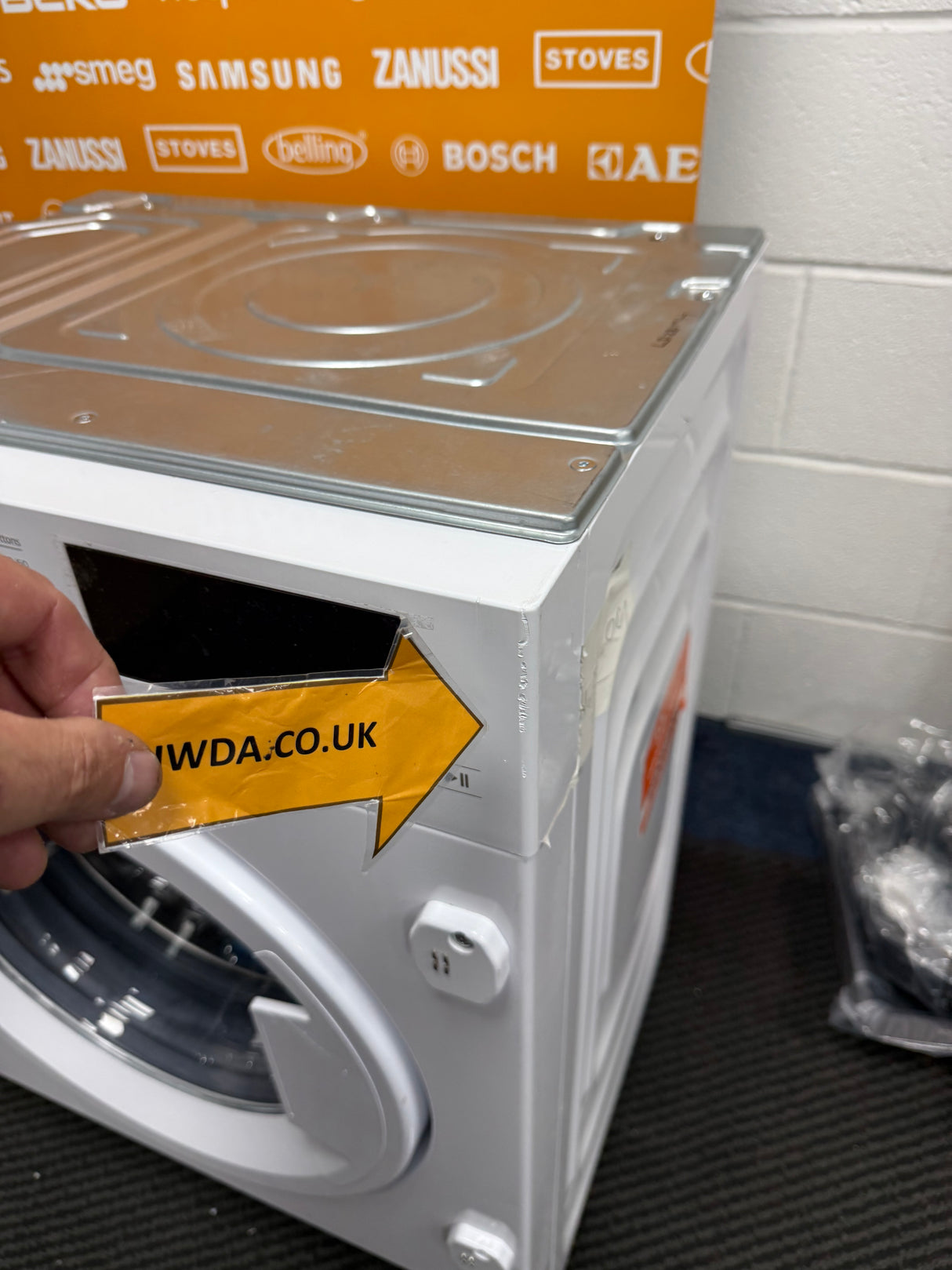Beko WTIK94121F (57) Integrated 9KG 1400 Spin Washing Machine in White - A Rated - (Graded) - HW182157