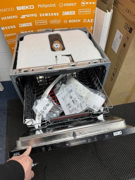 AEG Series 6000 FSS64907Z (61) SatelliteClean® Full Size Integrated Dishwasher - C Rated - (Ex Display) - HW182161