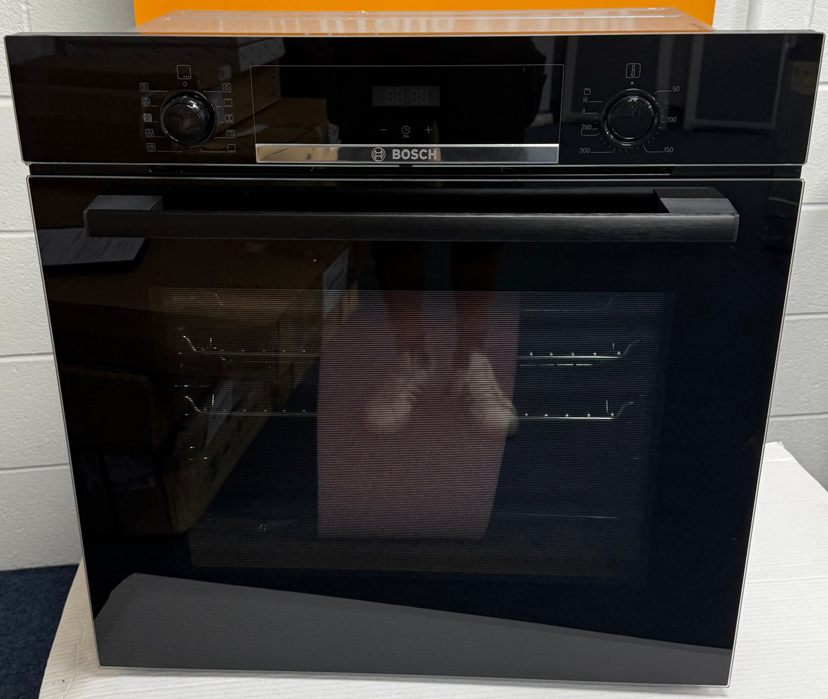 Bosch Series 4 HQA534BB3B (09) Built In Electric Single Oven with added Steam Function in Black - A+ Rated - (Ex Display) - HW182709