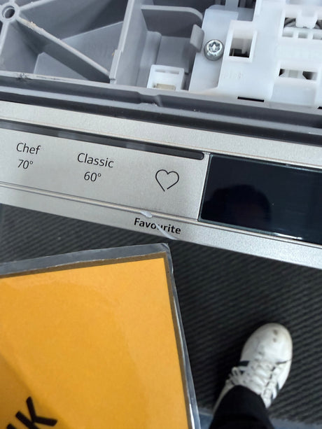 Neff N30 S153HTX02G (30) Wi-Fi Enabled Full Size Integrated Dishwasher - Blemished - HW182030