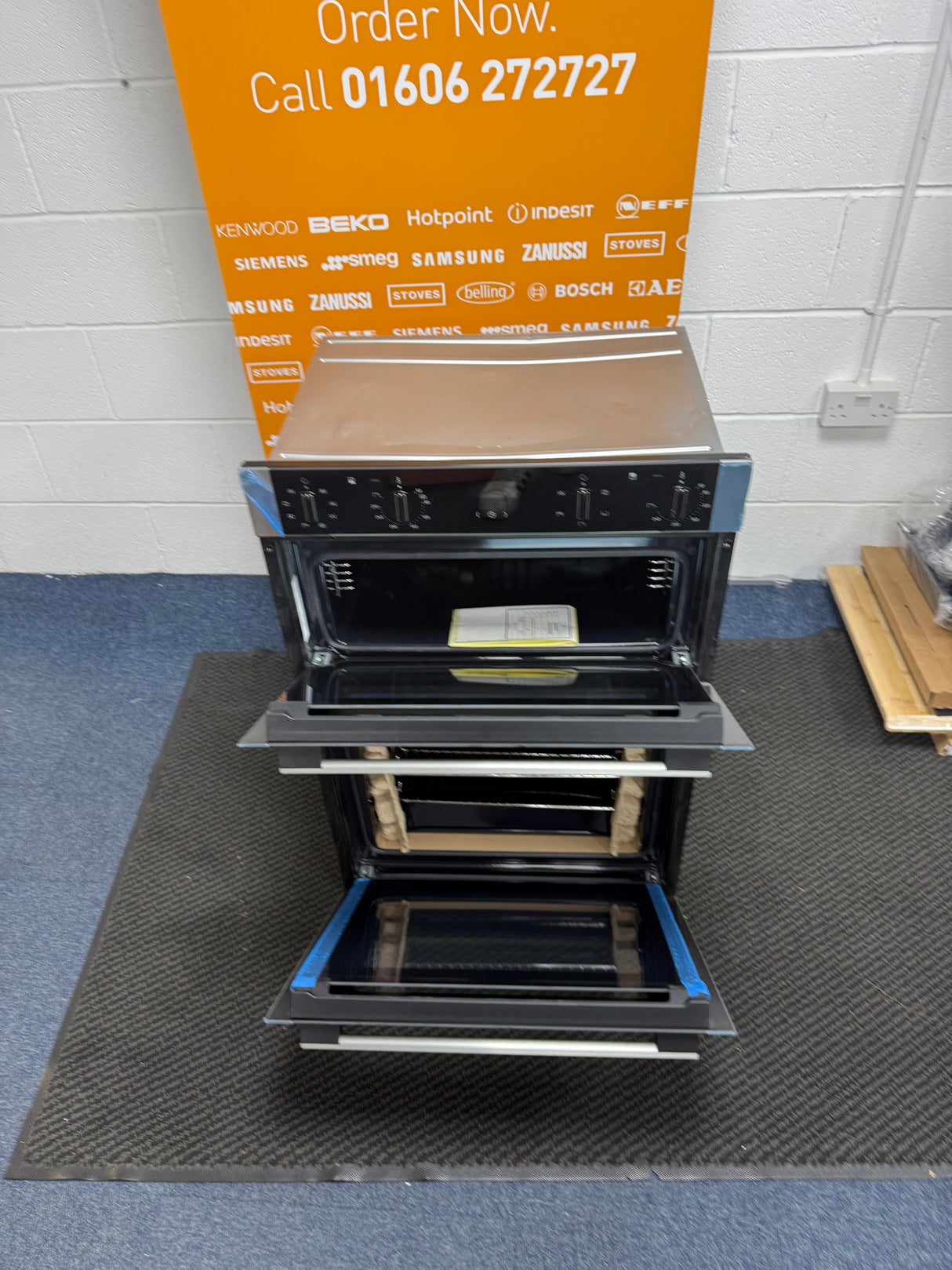 Neff N50 U1ACE2AN3B (14) Built-In Electric Double Oven in Stainless Steel - A Rated - (Ex Display) - HW182414