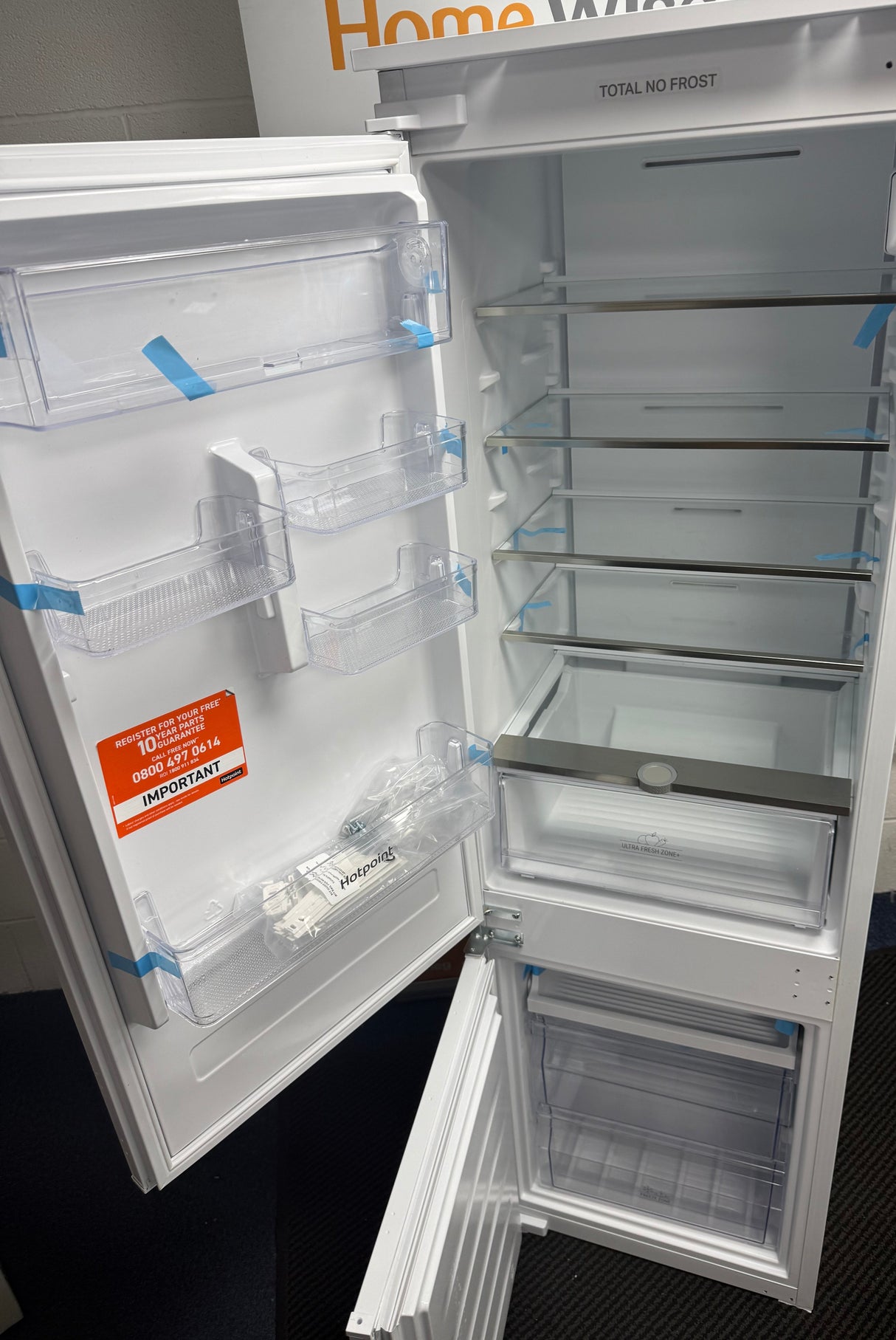 Hotpoint HTC18 T112 UK 70/30 (76) No Frost Integrated Fridge Freezer with Sliding Hinge - E Rated - (Graded Blemished) - HW181976
