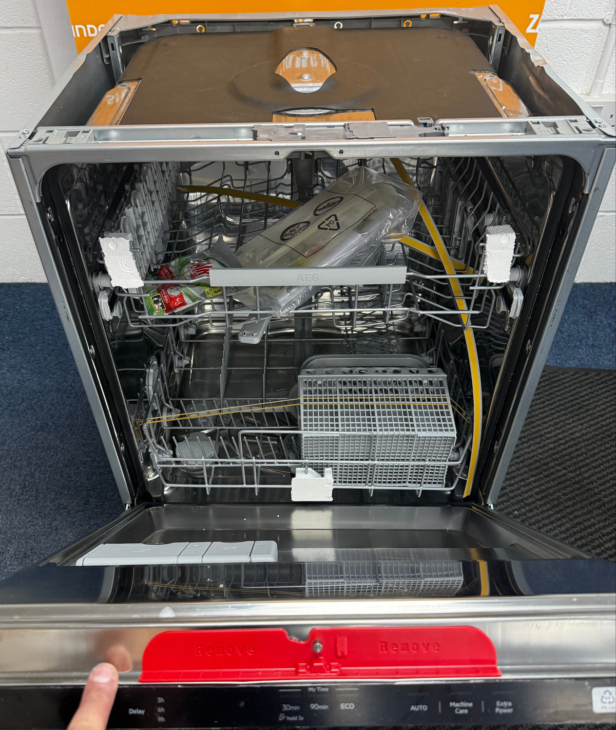 AEG GI5200D1SN (71) 5000 Series AirDry Fully Integrated Dishwasher - D Rated - (Ex Display) - HW182671