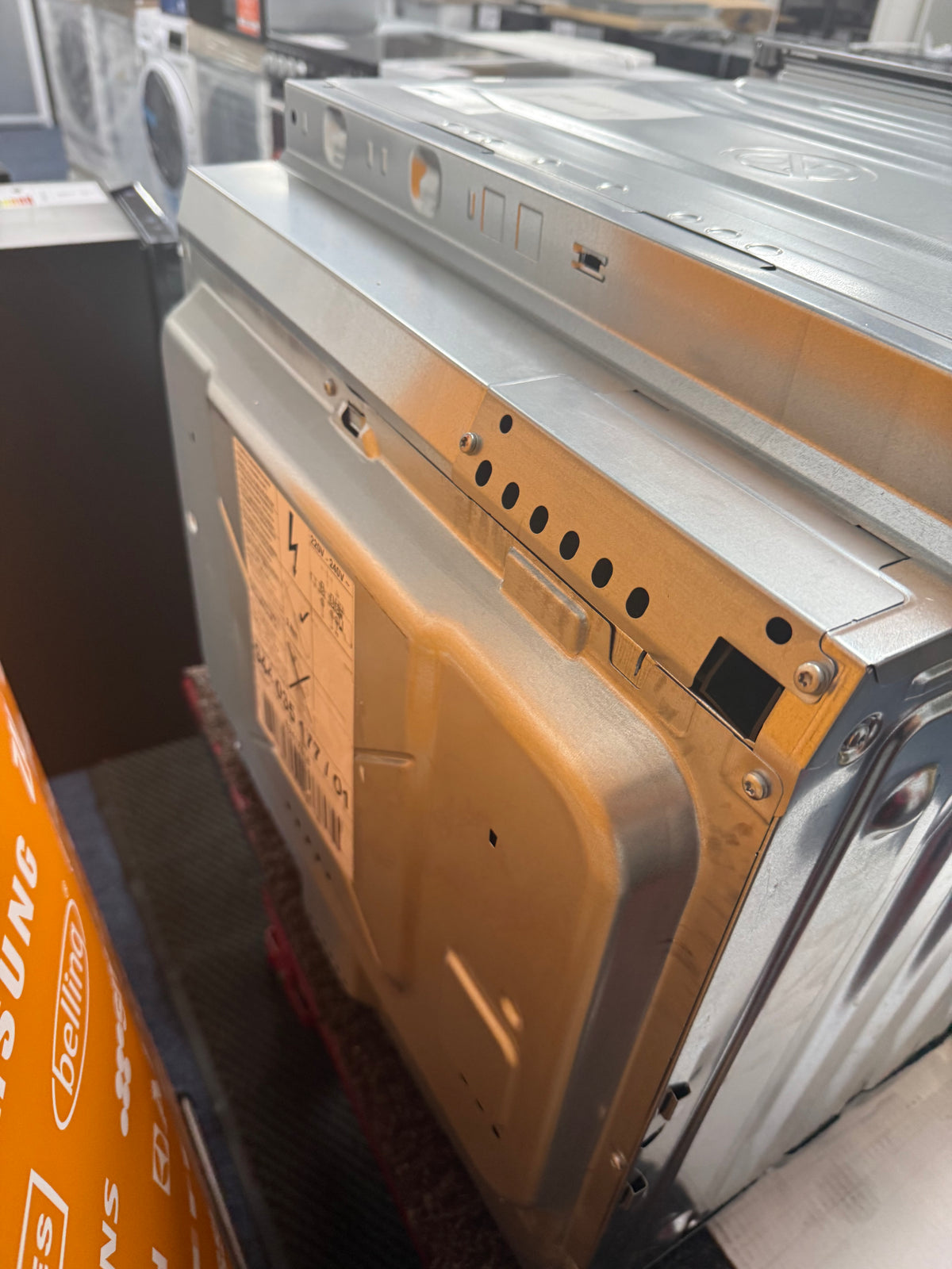 AEG Series 6000 OS6AB50AM (69) Sense Cook Aqua Clean Built-in Single Oven in Stainless Steel - A+ Rated - (Ex Display) - HW182669