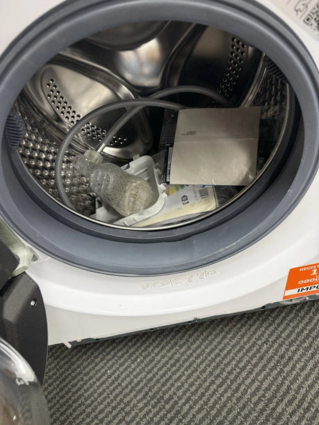 Beko WDIK954451F (43) 9+5 Kg Integrated Washer Dryer in White - (Graded Dented) - HW182343