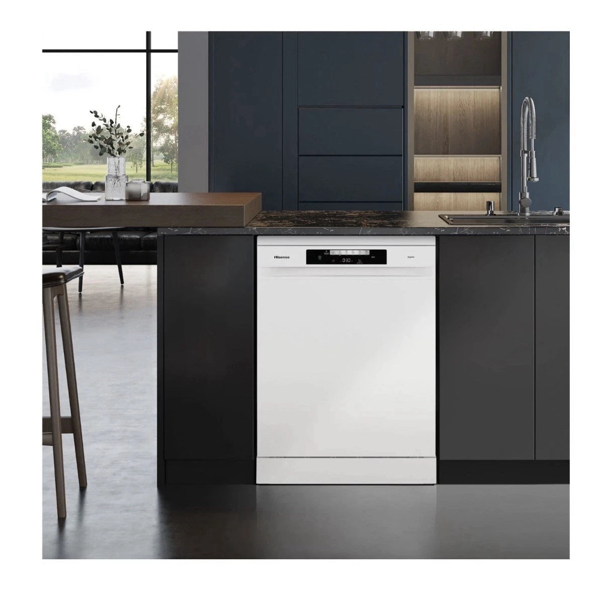 Hisense HS642D90WUK 14 Place Settings Full-Size Freestanding Dishwasher in White - D rated - (Graded) - HW182400
