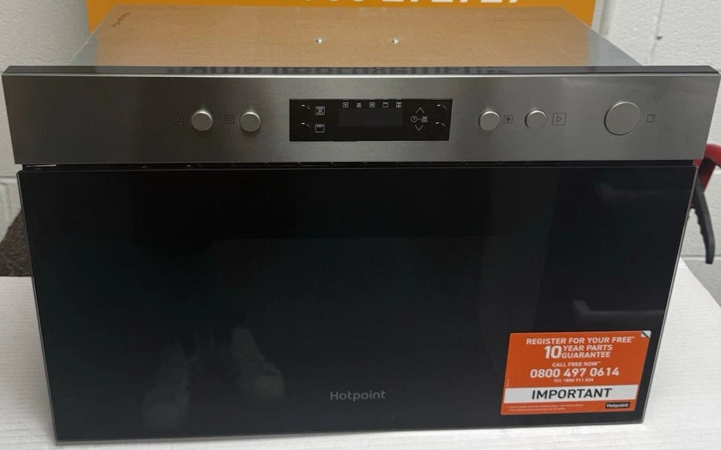 Hotpoint HPMK12CXUK (95) Built in 22 Litre Microwave and Grill in Stainless Steel - (Ex Display) - HW182595