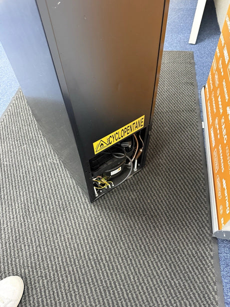 Viceroy WRWC30BKED.3 18 Bottle 30cm Undercounter Wine Cooler Fridge - (Dented) - HW182008