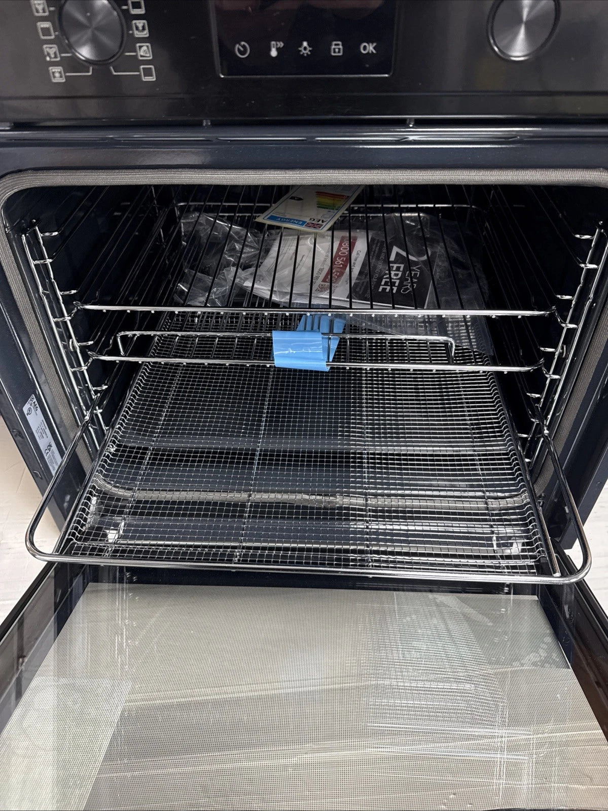 AEG  BPX535A61B (22) 3000 Built-in Single Electric Oven with AirFry and Pyrolytic Self Cleaning - A+ Rated - (Ex Display) - HW182563