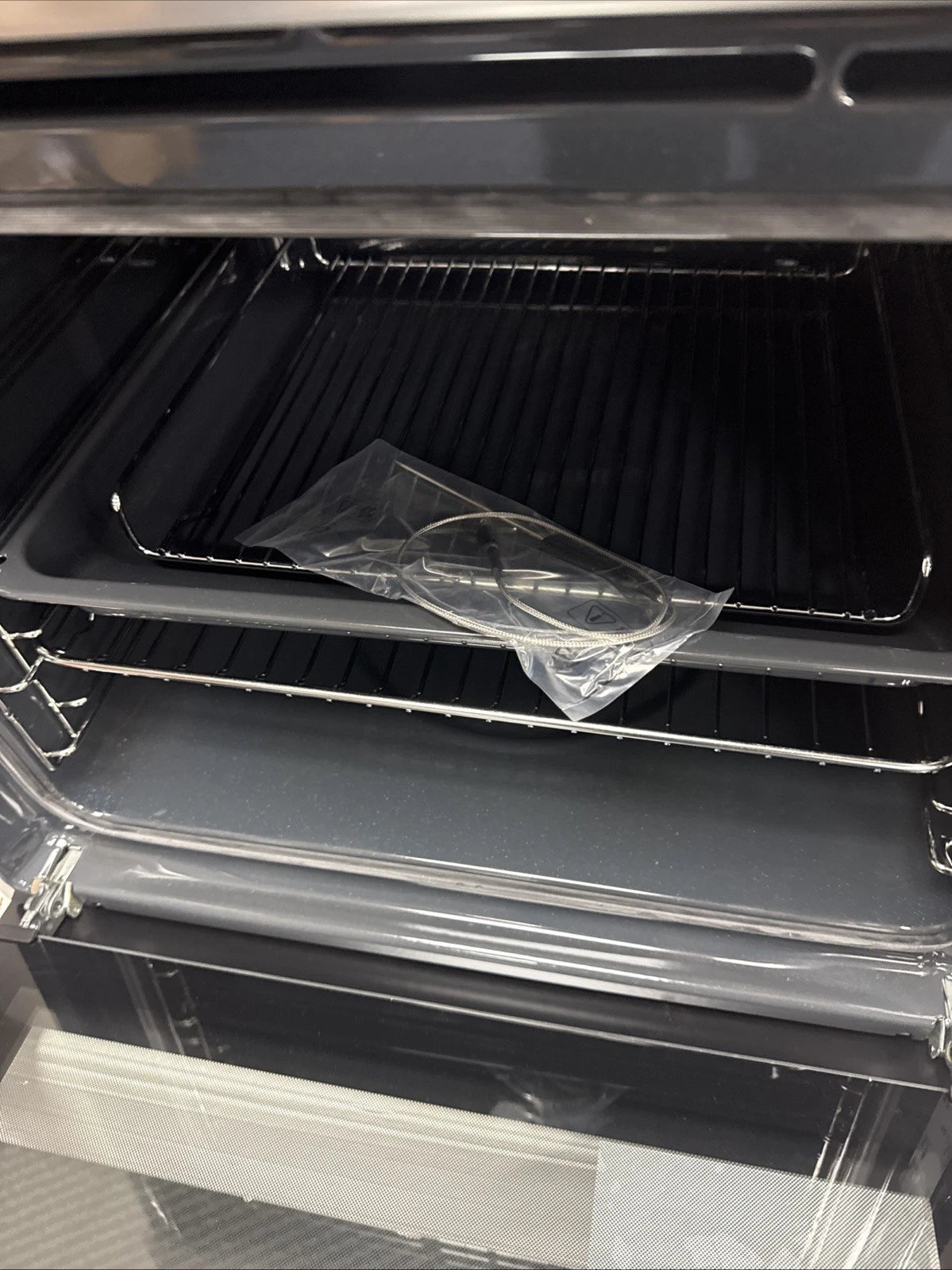 AEG Series 6000 OS6AB50AM (79) Sense Cook Aqua Clean Built-in Single Oven in Stainless Steel - A+ Rated - (Ex Display) - HW182279